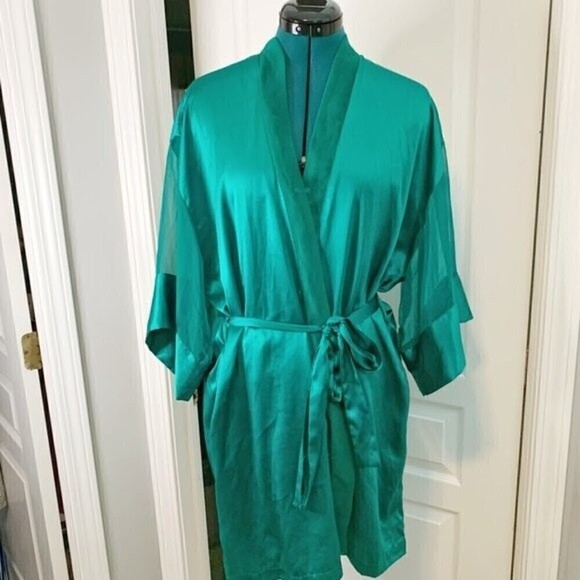Victoria's Secret Gold Label Silky Lightweight Sheer Tie Vintage Kimono Robe - Picture 8 of 13